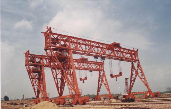 门式起重机大梁的形式和结构