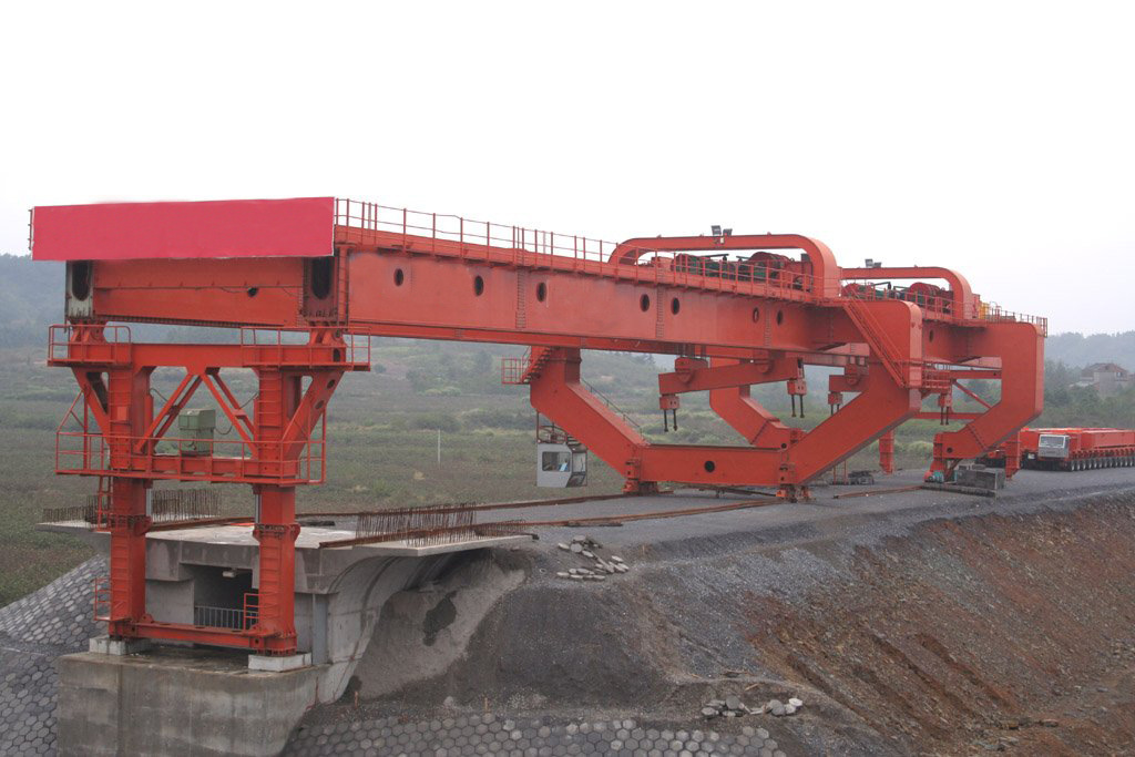 架桥机过孔全部步骤