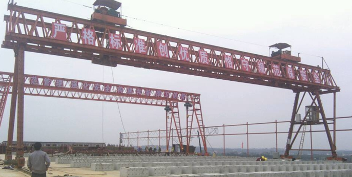 低价转让的二手龙门吊值得购买吗?有什么注意事项?