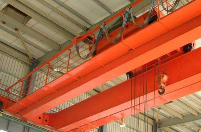 双梁桥式起重机的运作原理是什么