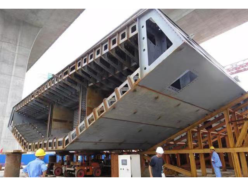 钢箱梁制造