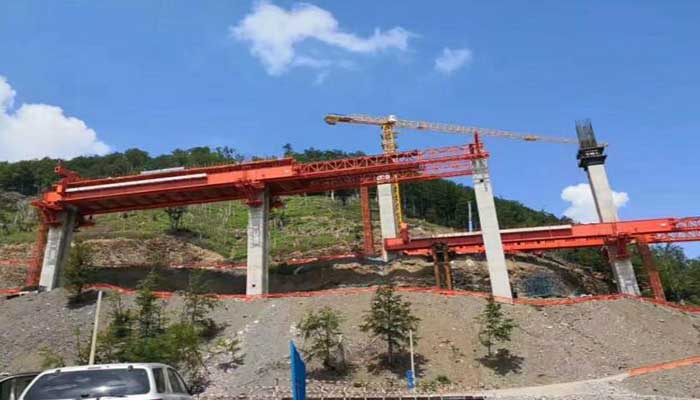 SY32-900吨下行式移动模架